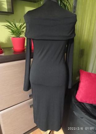 Базовое платье со спущенными плечами3 фото