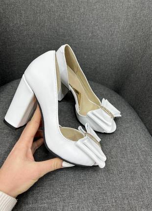 Ексклюзивні туфлі білі з натуральної італійської шкіри з бантиком весільні5 фото