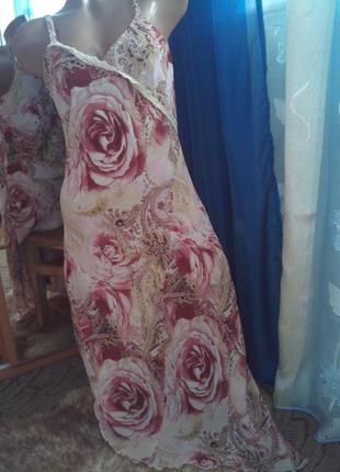Платье-макси с асимметричным низом и принтом роз от laureen1 фото