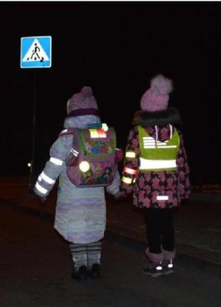 Светоотражающие наклейки для рюкзаков и одежды.6 фото