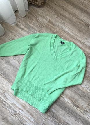 Свитер ярко зелёного цвета, от primak
