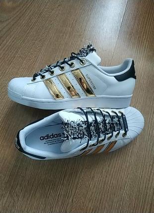 Кожаные базовые кроссовки 40 размер adidas superstar оригинал7 фото