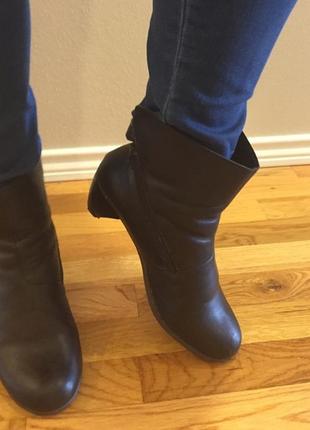 В наявності ботільйони dr. martens шкіряні в ідеальному стані