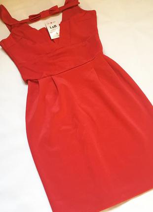 Нове красиве платтячко актуального яскраво червоного кольору українського бренду look&buy