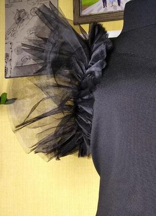 Плаття primark чорне на одне плече, з шикарно прикрашеною проймою.4 фото