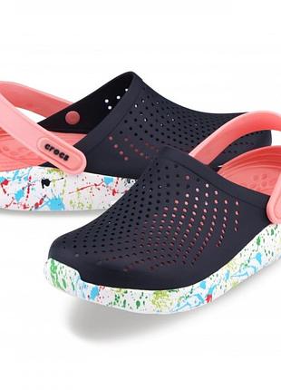 Жіночі шлепанци crocs green literide