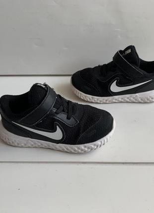 Кросівки nike