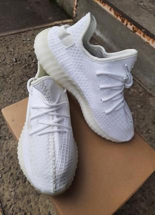 Мужские кроссовки adidas yeezy boost 350 белые