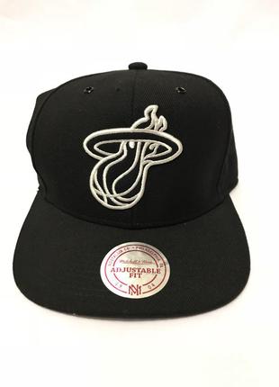 Кепка mitchell & ness нова