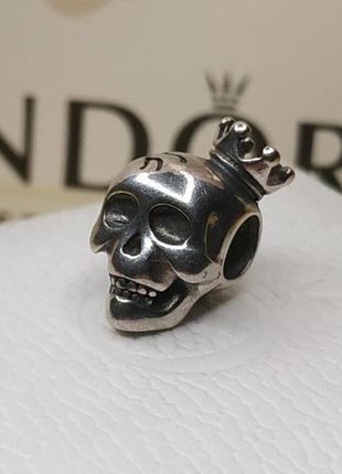 Шарм на браслет стерлинговое серебро 925 проба череп голова с короной бунтарский стиль байкер готика готический
