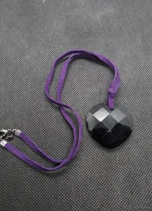 Подвеска кулон из пластика сердце на ленточке