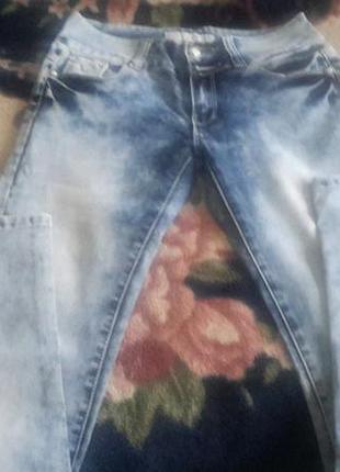Джинси