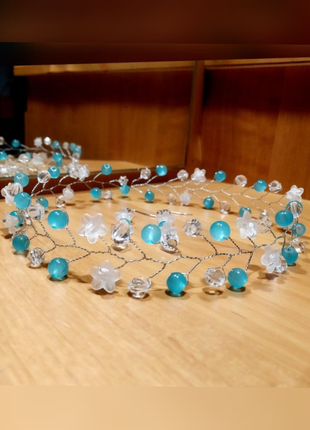 Веточка и серьги из бусин