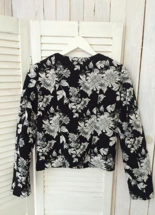 Стильный пиджак жакет  с цветочным принтом h&m2 фото