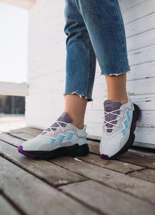 Женские кроссовки adidas ozweego
