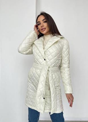 Пальто стьобана демесезонное