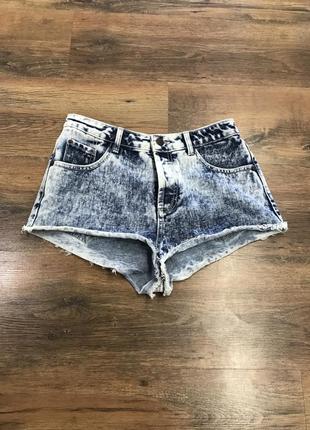 Дуже стильні джинсові шорти