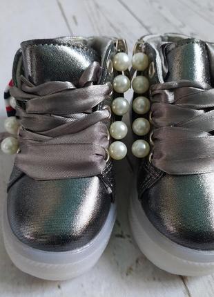 Стильные светящиеся ботиночки для  любимых крошек 🥰21-26 📏6 фото