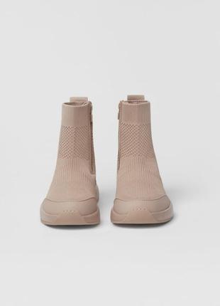 Хайтопы сникерсы зара чулок высокий носок