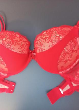 Шикарный бюст р.80-85дд