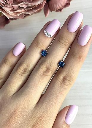 Серебряные серьги с натуральным топазом london blue 0,7 ct