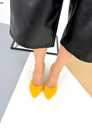 Туфли luxor на устойчивом обтяжном каблуке, жёлтый, натуральная кожа5 фото