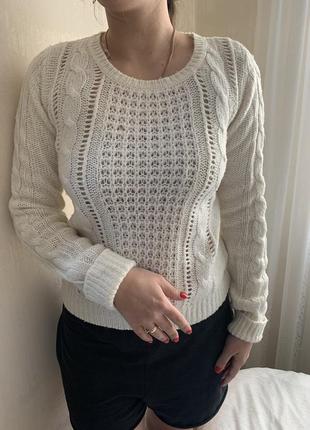 Свитер/белый/стильный/красивый/теплый/зимний