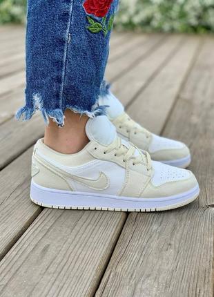 Nike air jordan 1 low ivory брендові жіночі кремові тканинні кросівки найк джордан жіночі кремові трендові кросівки весна осінь