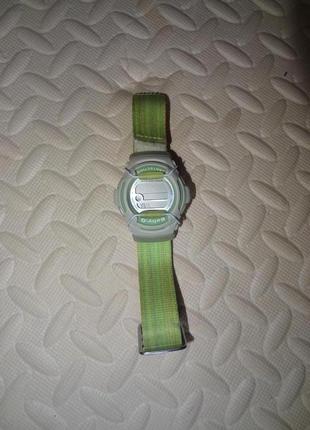 Часы casio bg-188st-2v9 фото