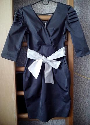 Ошатне платьячко з бантом спереду