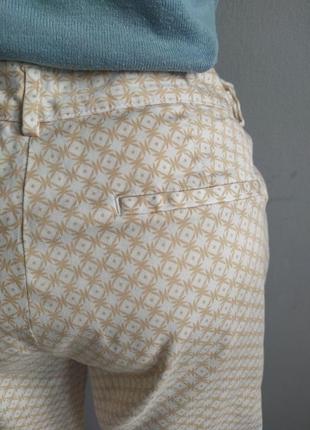Классические укороченные брюки, галстучный принт, helene fischer.6 фото