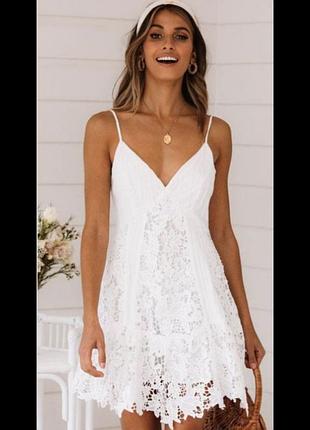 Сукня біла мережево