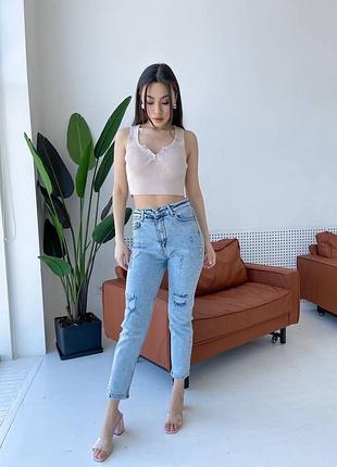 Стильные джинсы мом