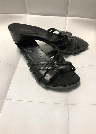 Шльопанці стукалка graceland