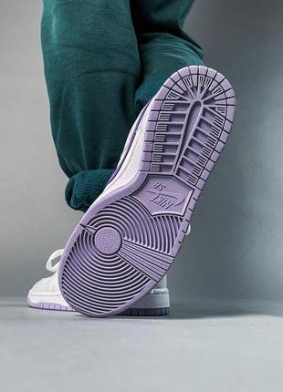 Nike dunk low purple pulse брендові високі сірі кросівки з фіолетовою підошвою найк весна осінь новинка демісезонні сірі фіолетові кросівки5 фото