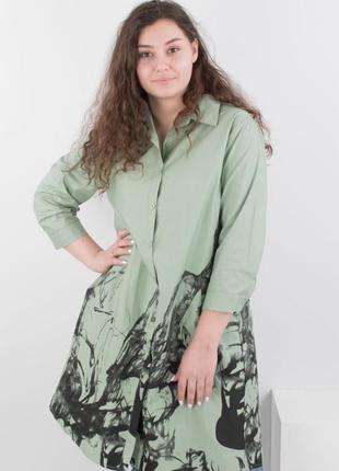 Стильная зеленая бирюзовая длинная рубашка платье туника с рисунком принтом оверсайз большой размер батал2 фото