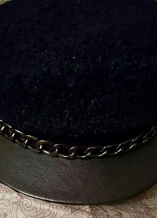 👍актуальная,супер классная  - женская кепка с кожаным козырьком.👍👍