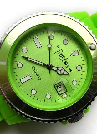 Fusion atomic wristwear часы из сша с датой безель мех. japan5 фото