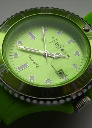 Fusion atomic wristwear часы из сша с датой безель мех. japan4 фото