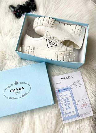 Prada double wheel white брендовые белые массивные кеды на высокой подошве новинка весна лето трендові масивні білі кеди на високій платформі5 фото