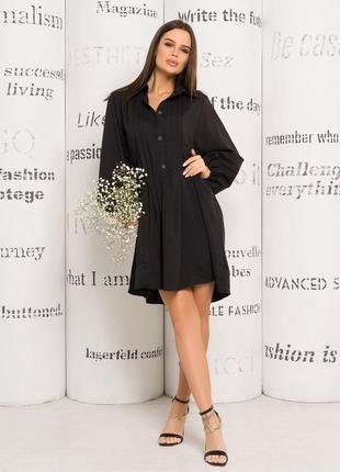 Чорна вільна сукня-сорочка з оборками1 фото
