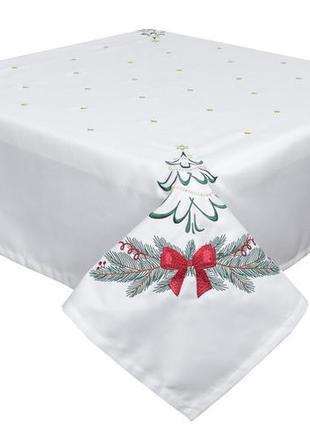 Вышитая новогодняя скатерть на стол  "елка с бантом" 135х135 см.2 фото