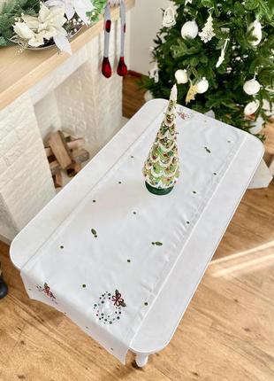 Доріжка на стіл новорічна з вишивкою 40x140 див.