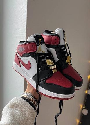 Кроссовки nike air jordan 1 mid