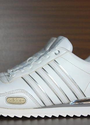 Кроссовки adidas р.41-42 original