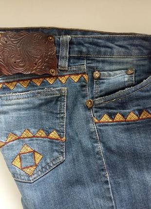 Джинсы dsquared2 оригинал 28р