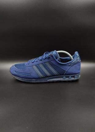 Кросівки з рефлекторними смужками