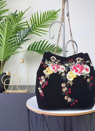 Хорошая сумочка zara
