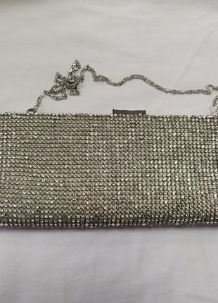 Сумочка полностью в камнях