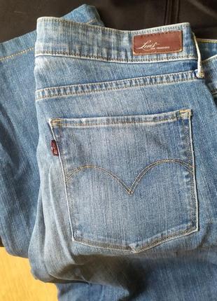 Джинсы levis